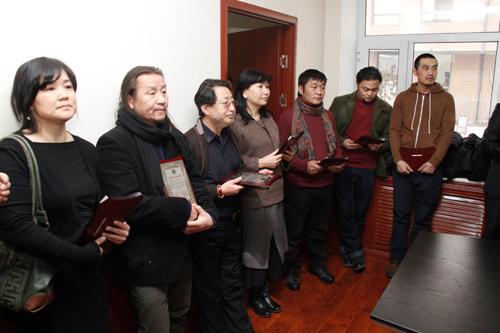 Шилдэг бүтээлийн эздэд 100 сая төгрөг олголоо